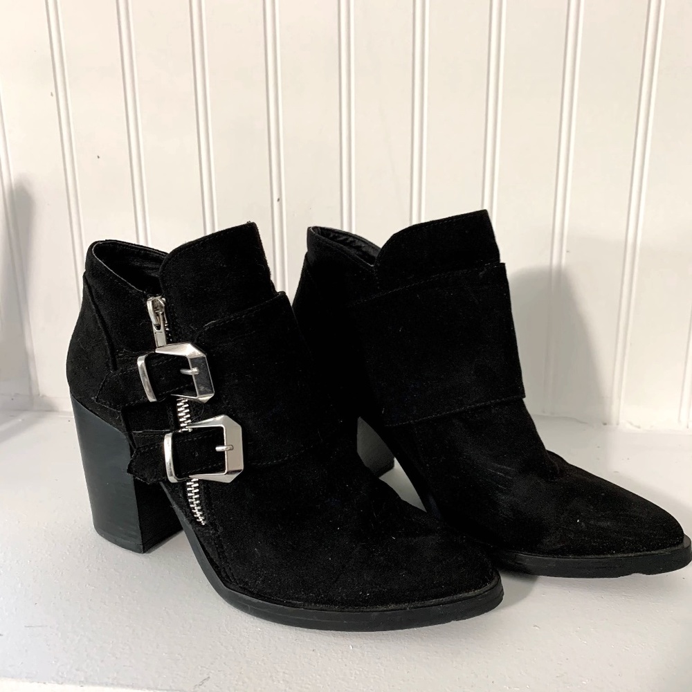 Forever 21 Black Suede Booties, 6.5